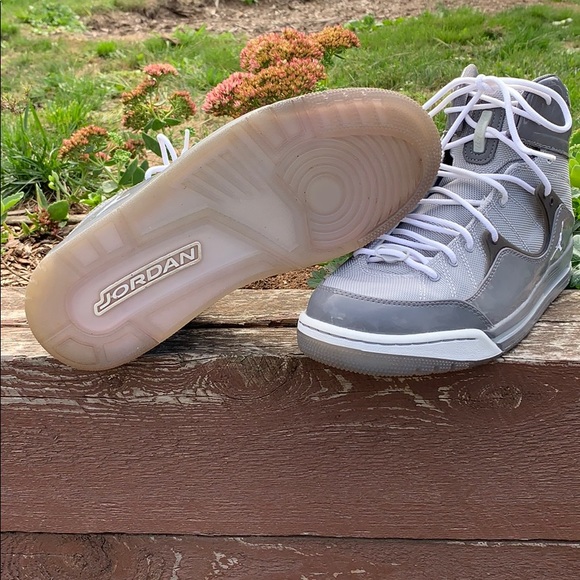 COPY - Mens Air Jordan Flight TR ‘97 - Removing from closet 3/17 - Picture 4 of 7